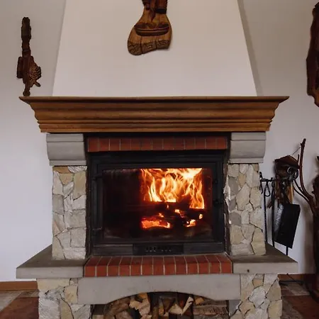 Котедж Яблуниця Holiday home