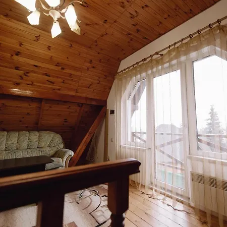 Котедж Яблуниця Holiday home *